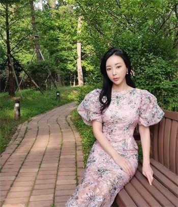 男主姓陆女主姓叶