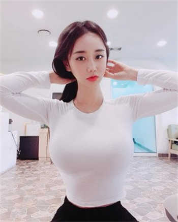 穿越女配的军婚生活