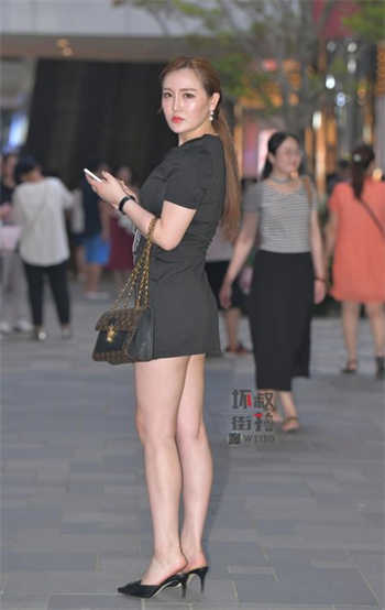 秘密花园何小城