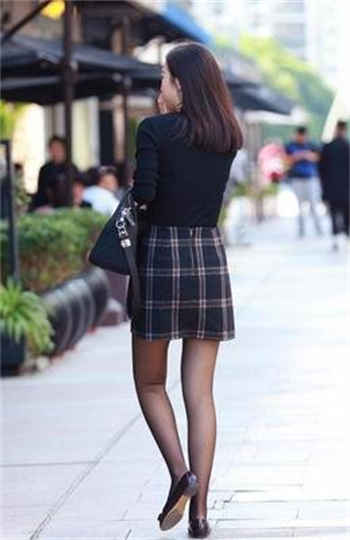 女15岁每天和十几个男人