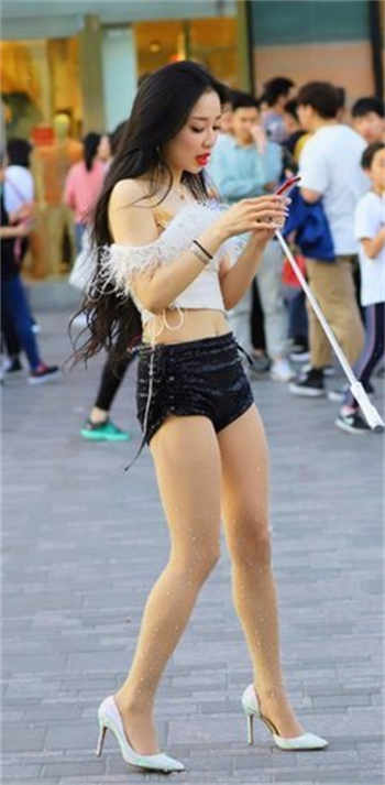 六年级女小学生漂亮图片