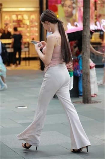 车模关晓慧简历照片