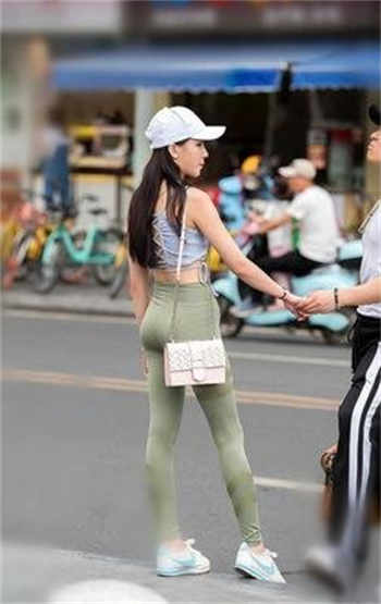 王多鱼打扑克视频全程播放