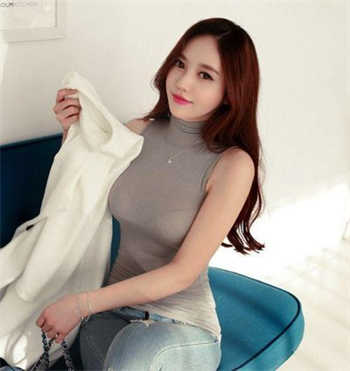 sw303三个女主角