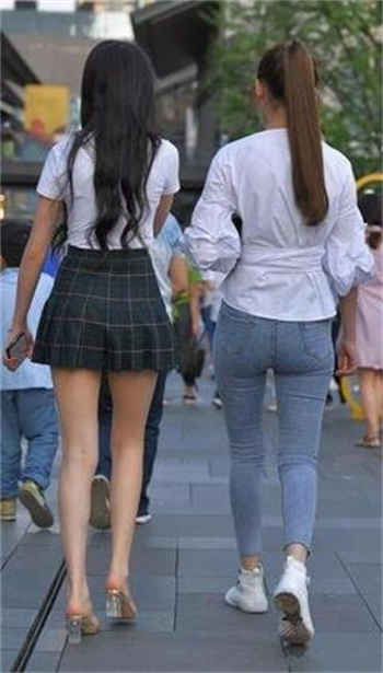 我和英语老师打扑克