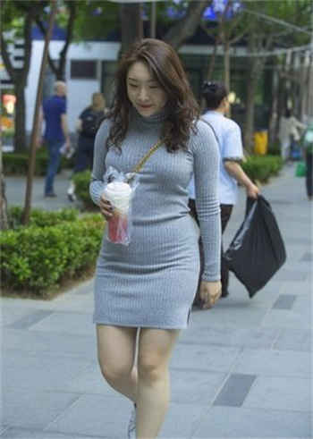 女塔吊小便视频