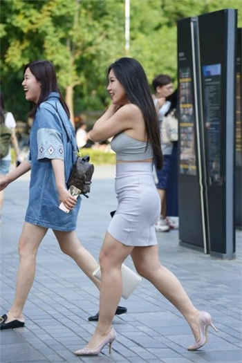 警察被体育生的jb征服