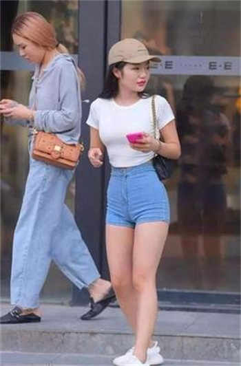 鄂州父母女儿三人聊天记录