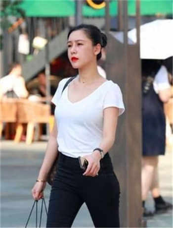 婕咪化身理发师