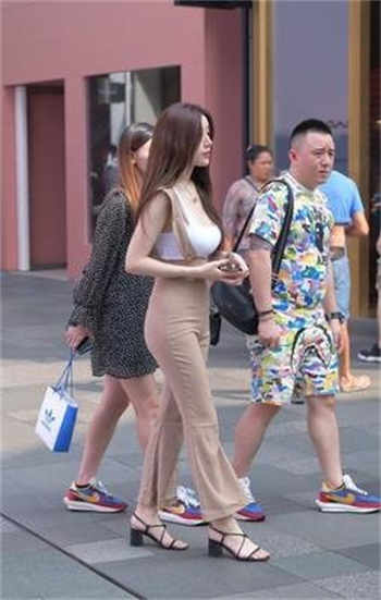 妻子苏云的背t叛全文