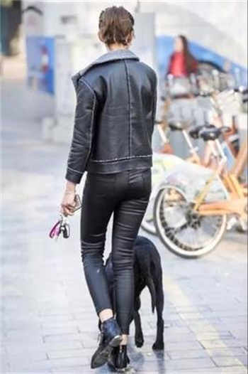 买奔驰车能睡女销售么