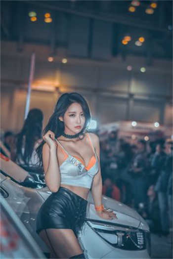 楼下的房东不安分
